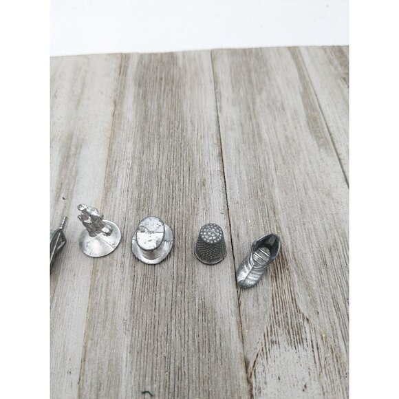 Vintage 1961 Monopoly Replacement Pieces 7 Tokens Game And 2 Dice - Picture 3 of 5